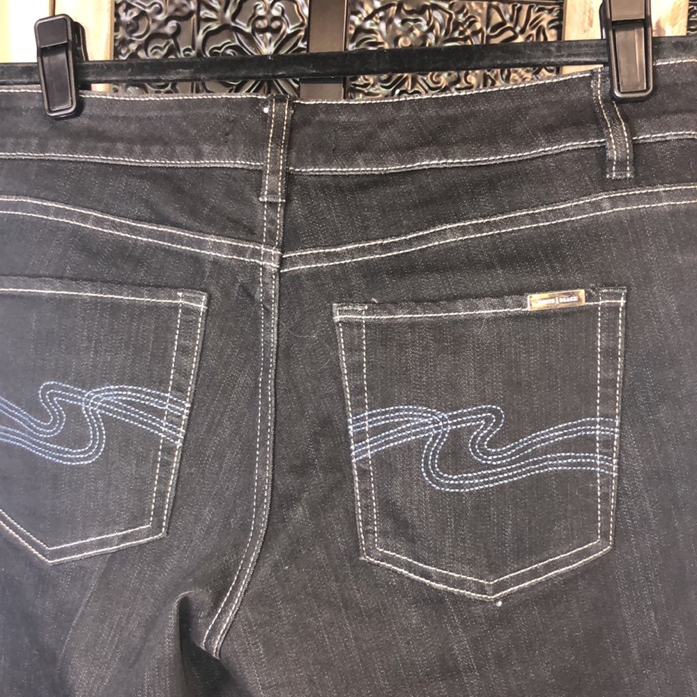 White House Black Market”Feel Beautiful” Capris 8 - Picture 6 of 10